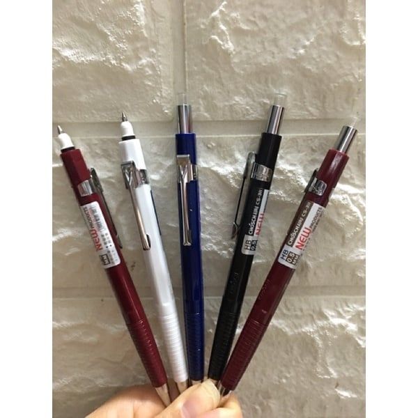 Bút Chì Kim HB 0.5mm - Bút Chì Bấm Loại Đẹp - Màu Ngẫu Nhiên