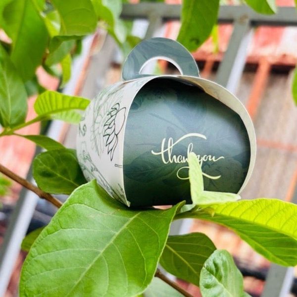 Vỏ hộp bánh cưới hình vòm - vỏ hộp bánh cưới ,vỏ hộp trà cưới, hoạ tiết hoa -vỏ hộp trang trí tráp cưới hỏi  (Không Dây)