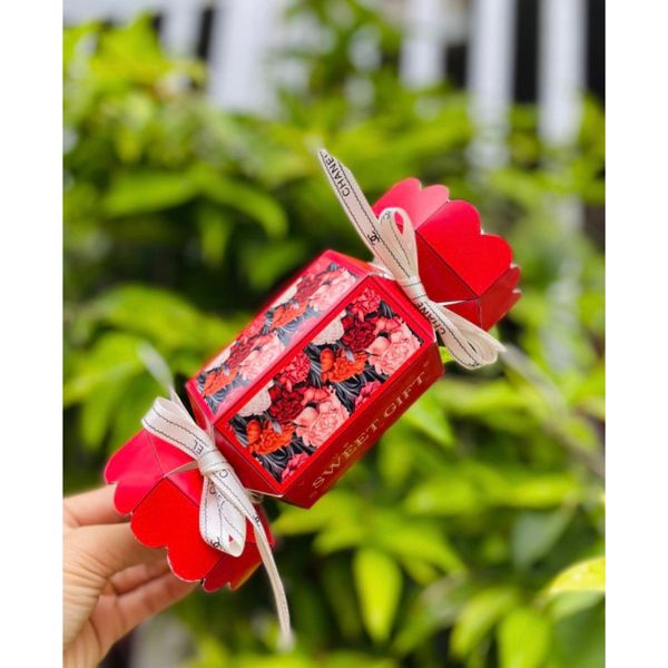 Vỏ Hộp Kẹo Nơ .Vỏ Hộp Mèo Thần Tài . Đựng Bánh Kẹo . Trang Trí Hộp Quà Tết Sang Trọng