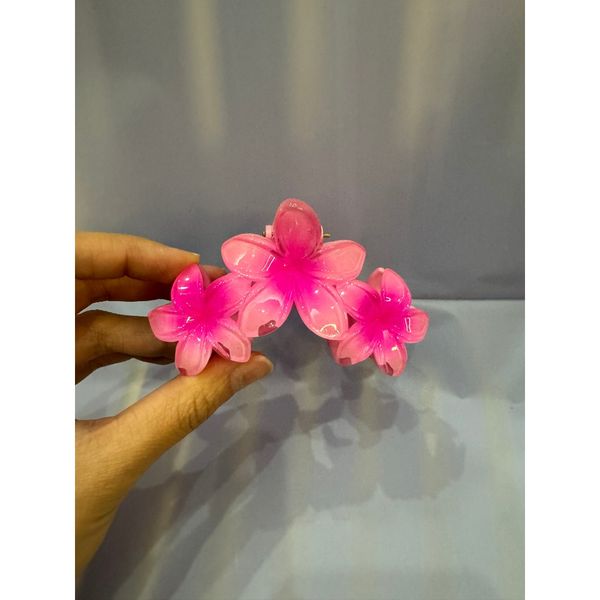 Cặp tóc hoa sứ ,kẹp tóc hoa mai nhiều màu sắc ,kẹp tóc đi biển siêu xinh