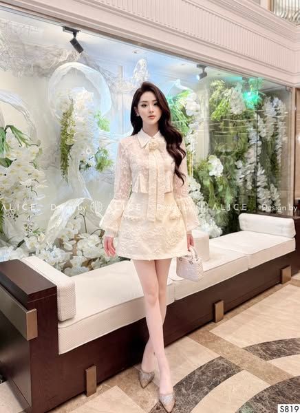  Set Áo Chân Váy Chất Ren Hoa Nổi S819 