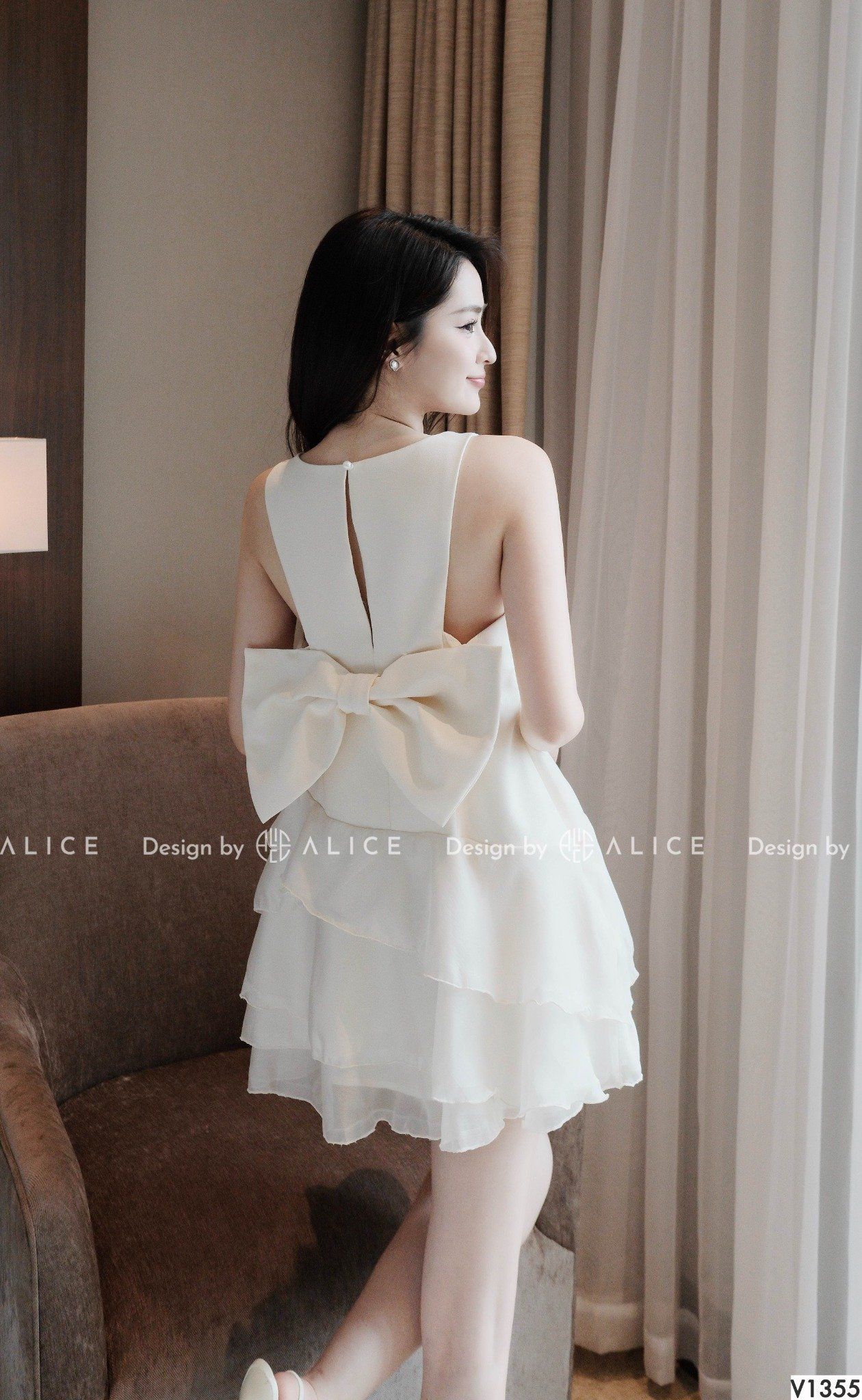 Váy Chất Chéo Rubi Phối Tơ Óng Hàn Kèm Hoa V1355 
