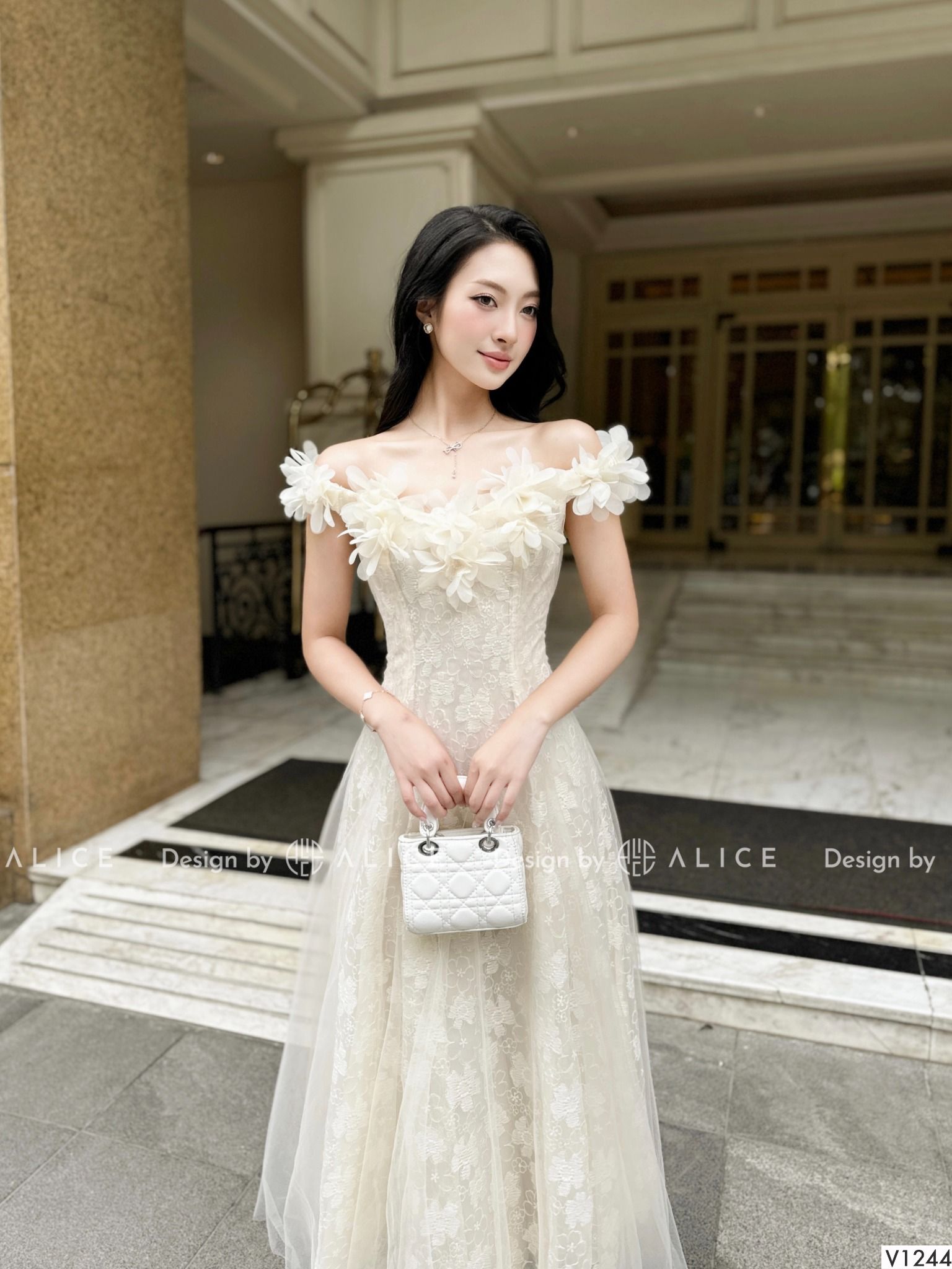  Váy Ren Tiểu Thư Trễ Vai Phối Lưới V1244 