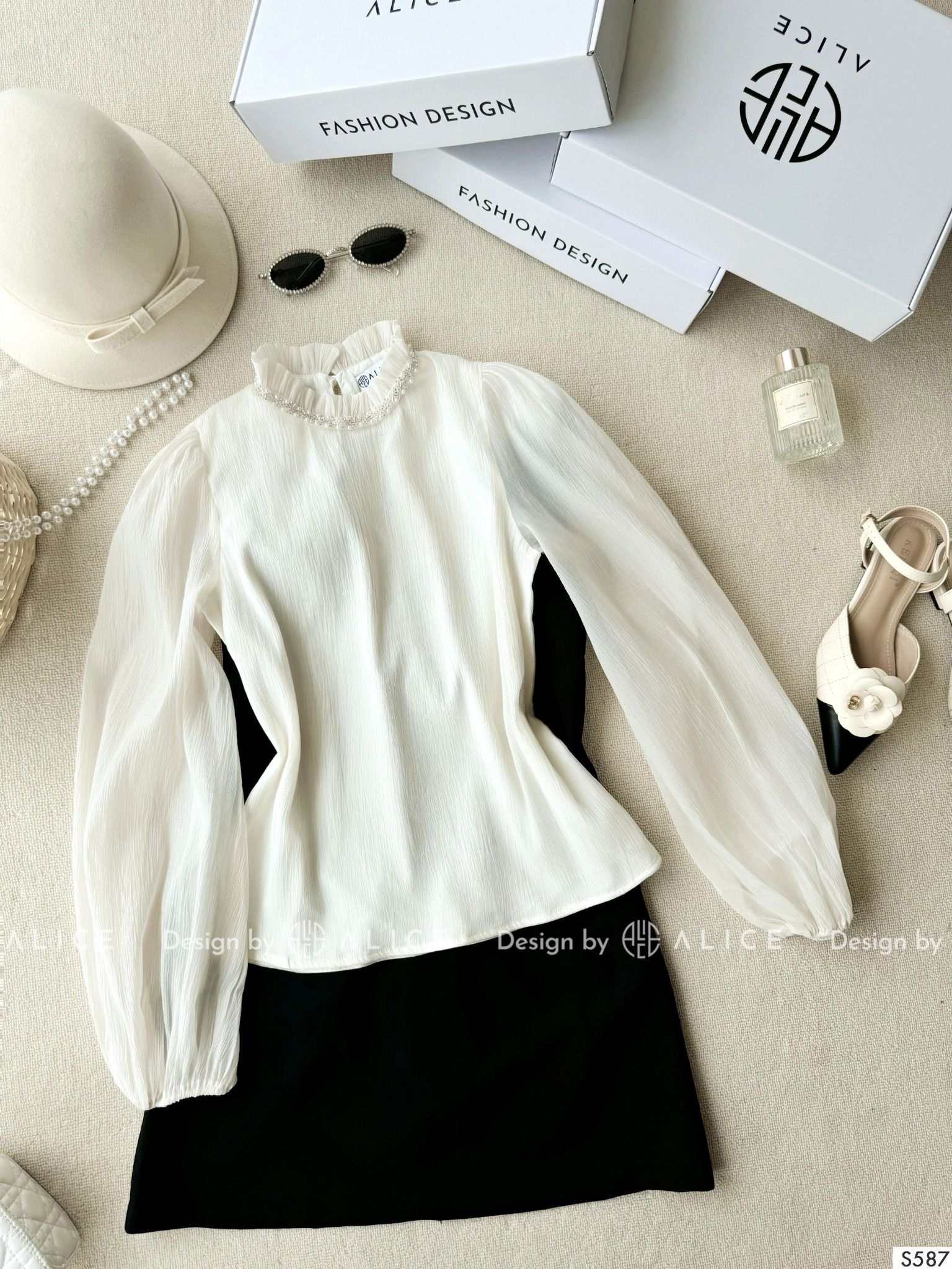  Set Áo Yếm Tay Phồng Cổ Ngọc S587 