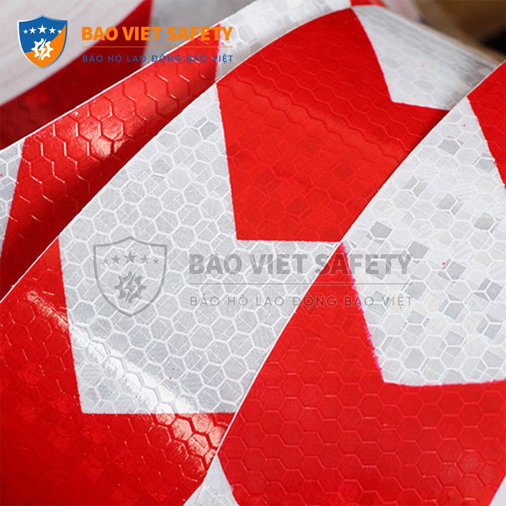 Decal phản quang mũi tên đỏ trắng