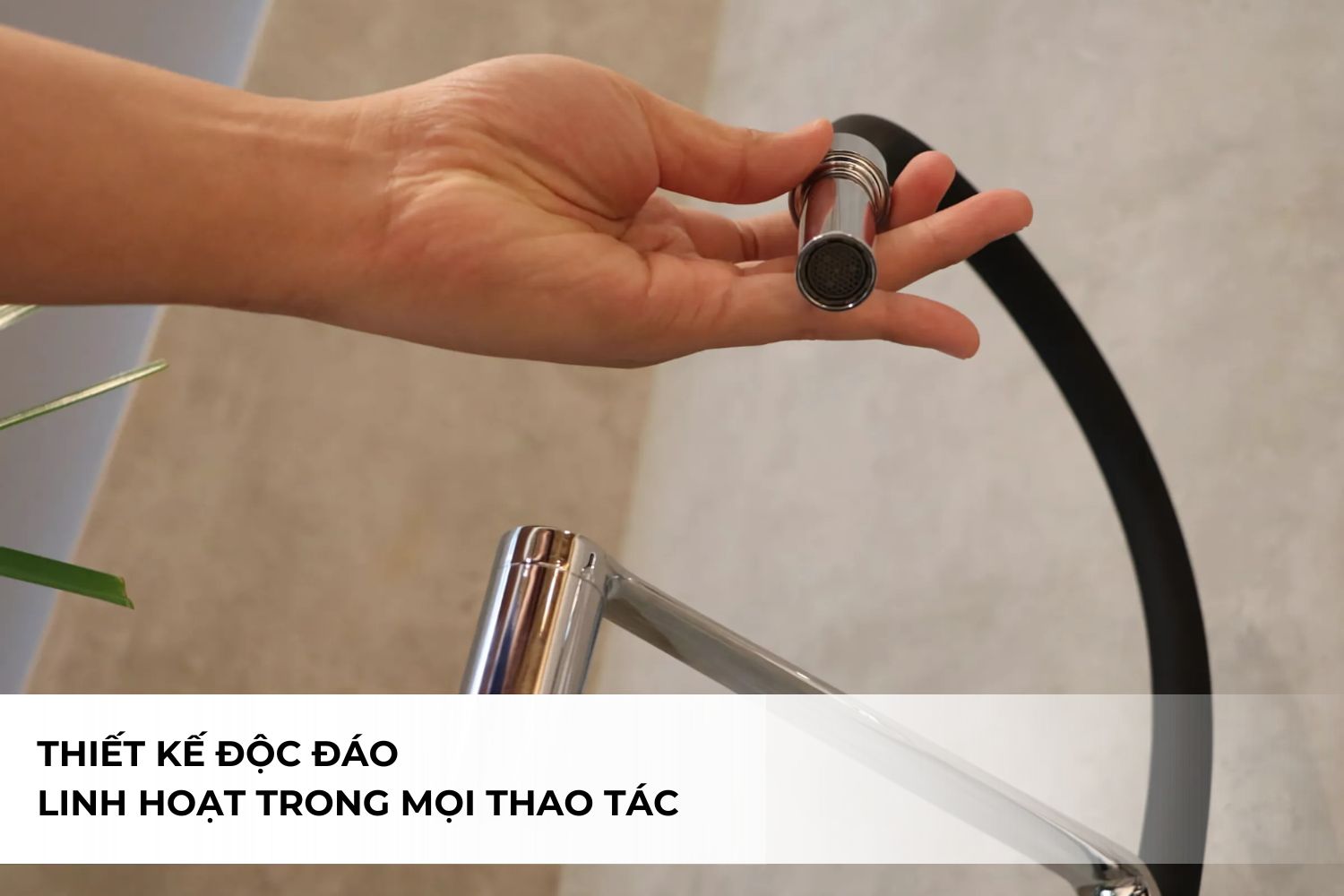 Vòi Rửa Bát Nóng Lạnh Malloca K081C | Đồng Thau Mạ Chrome, Dây Silicone