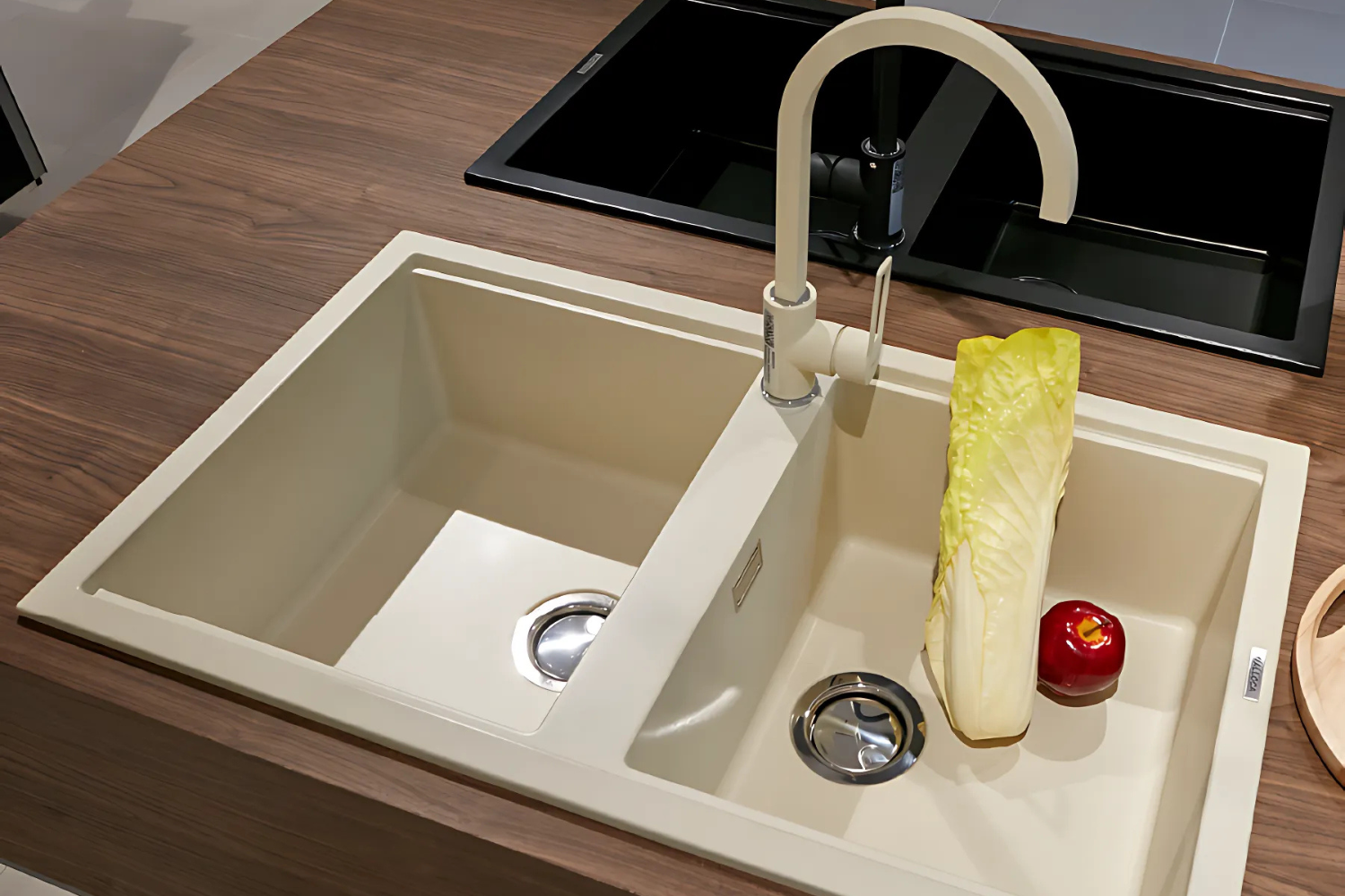 Vòi Rửa Bát Nóng Lạnh Malloca MF-062 | Đồng Thau Sơn Giả Đá, Màu Kem