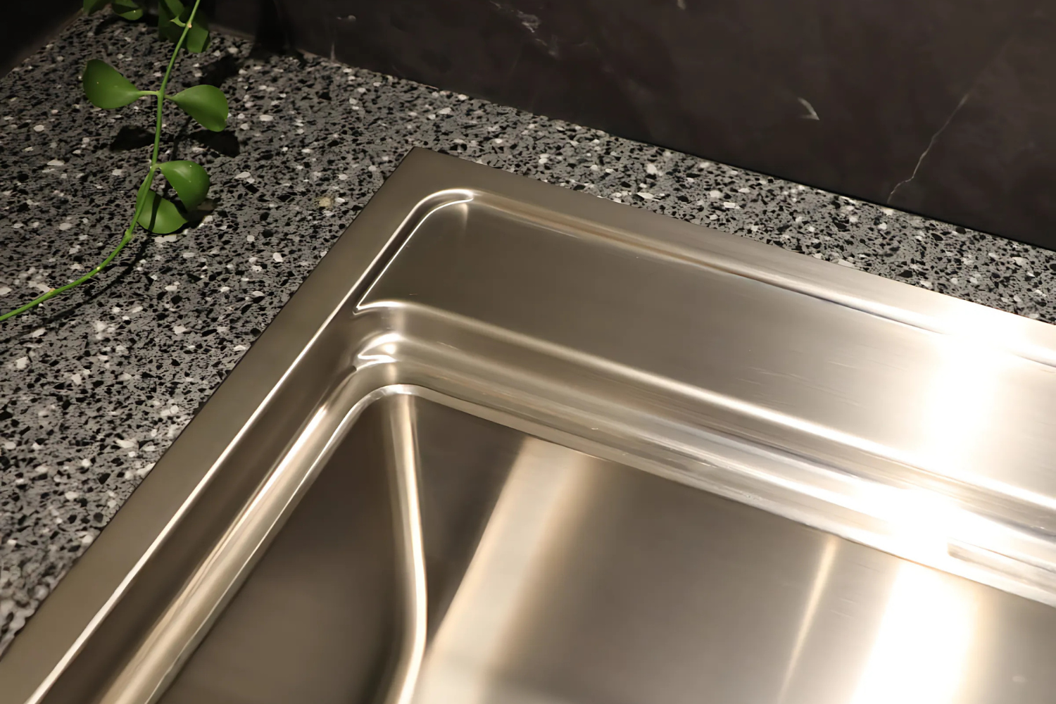 Máy Rửa Bát 2 Hố Inox 304 Malloca MS 8812