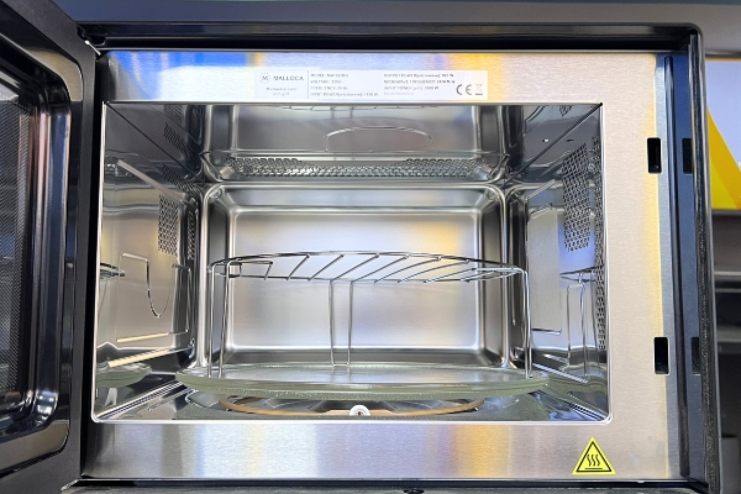 Lò Vi Sóng Có Nướng Malloca MW-927BG | Lắp Âm 27 Lít