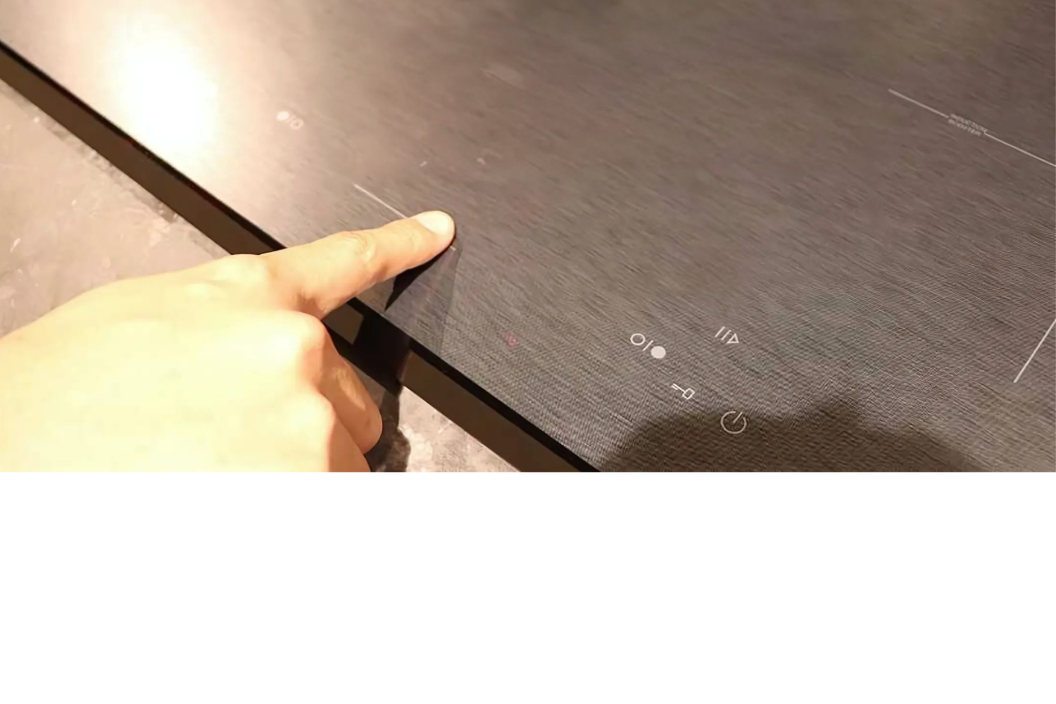 Bếp từ 3 vùng nấu Malloca MH-03IS