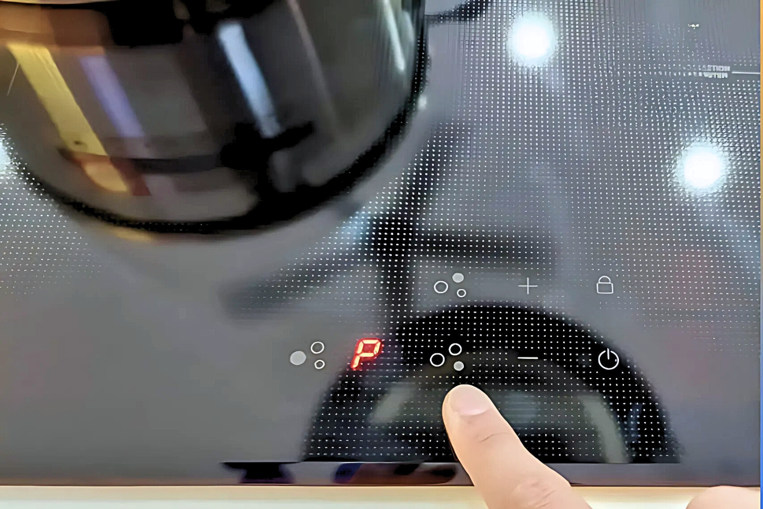 Bếp từ Malloca MH-03I N