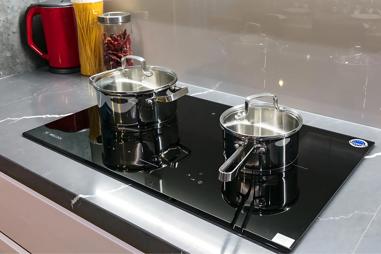 Bếp điện từ Malloca MIR 772