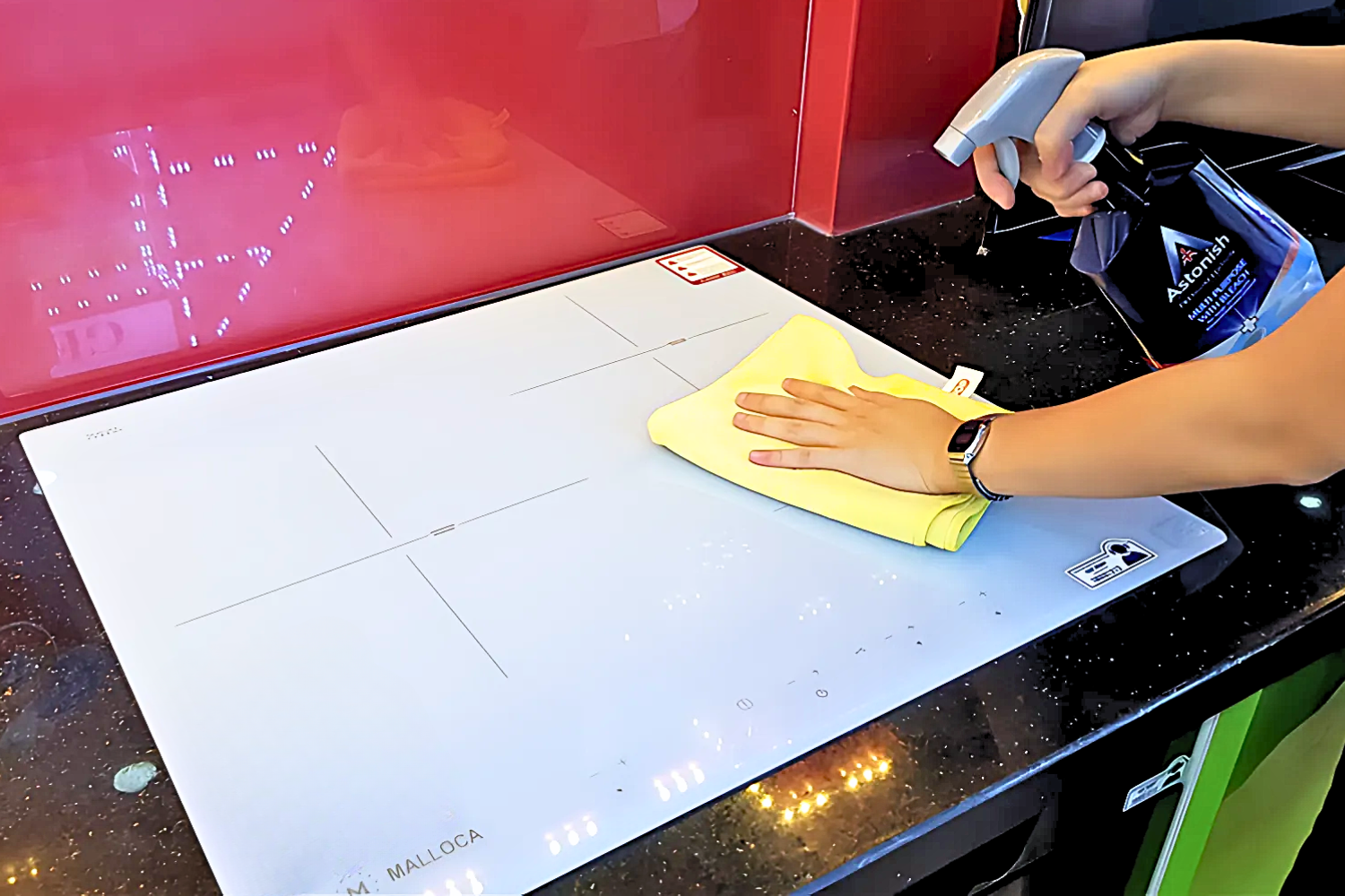 Bếp từ Malloca MI 593 WN