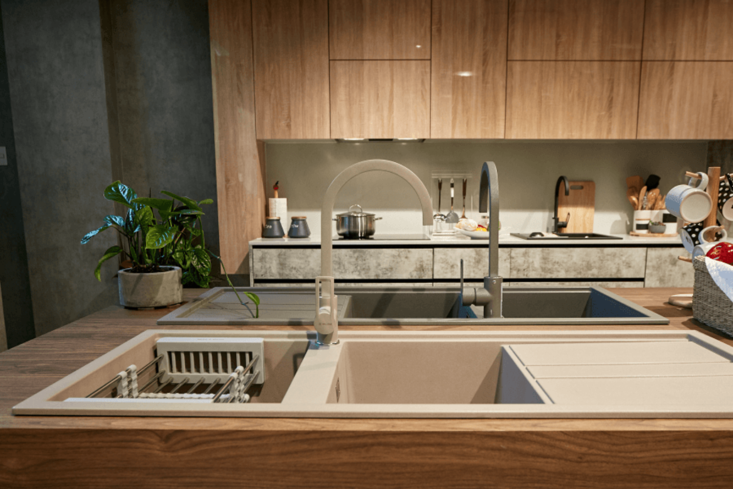 Chậu Rửa Bát 2 Hố Bằng Đá Granite Malloca TORTORA K-50043