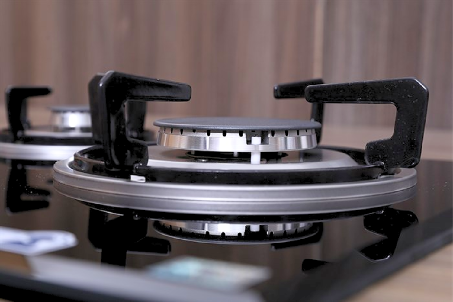 Bếp Gas Malloca GHG 733B - Bếp Âm 03 Vùng Nấu