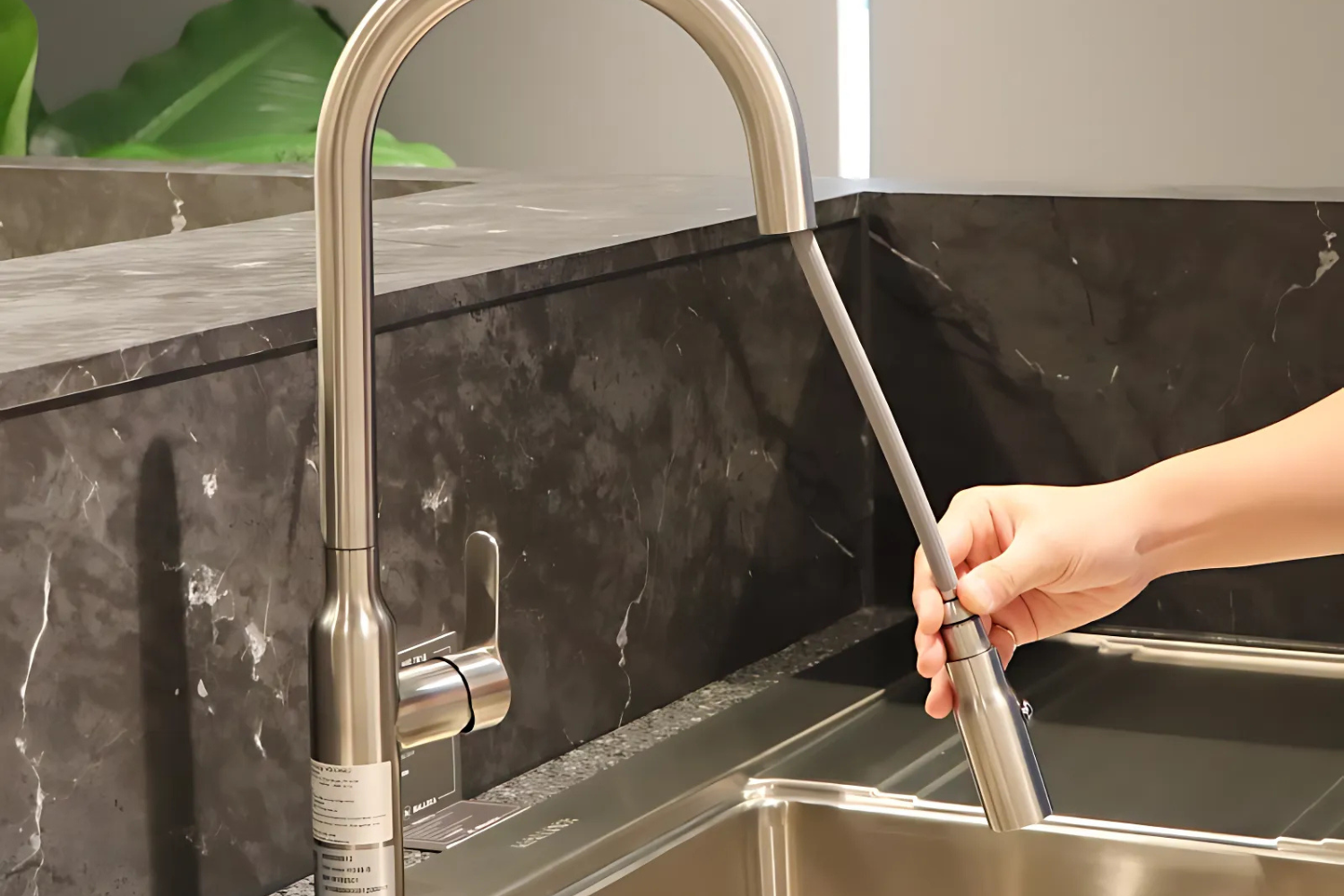 Vòi Rửa Bát Nóng Lạnh Dây Rút Malloca K046-SS | Inox 304