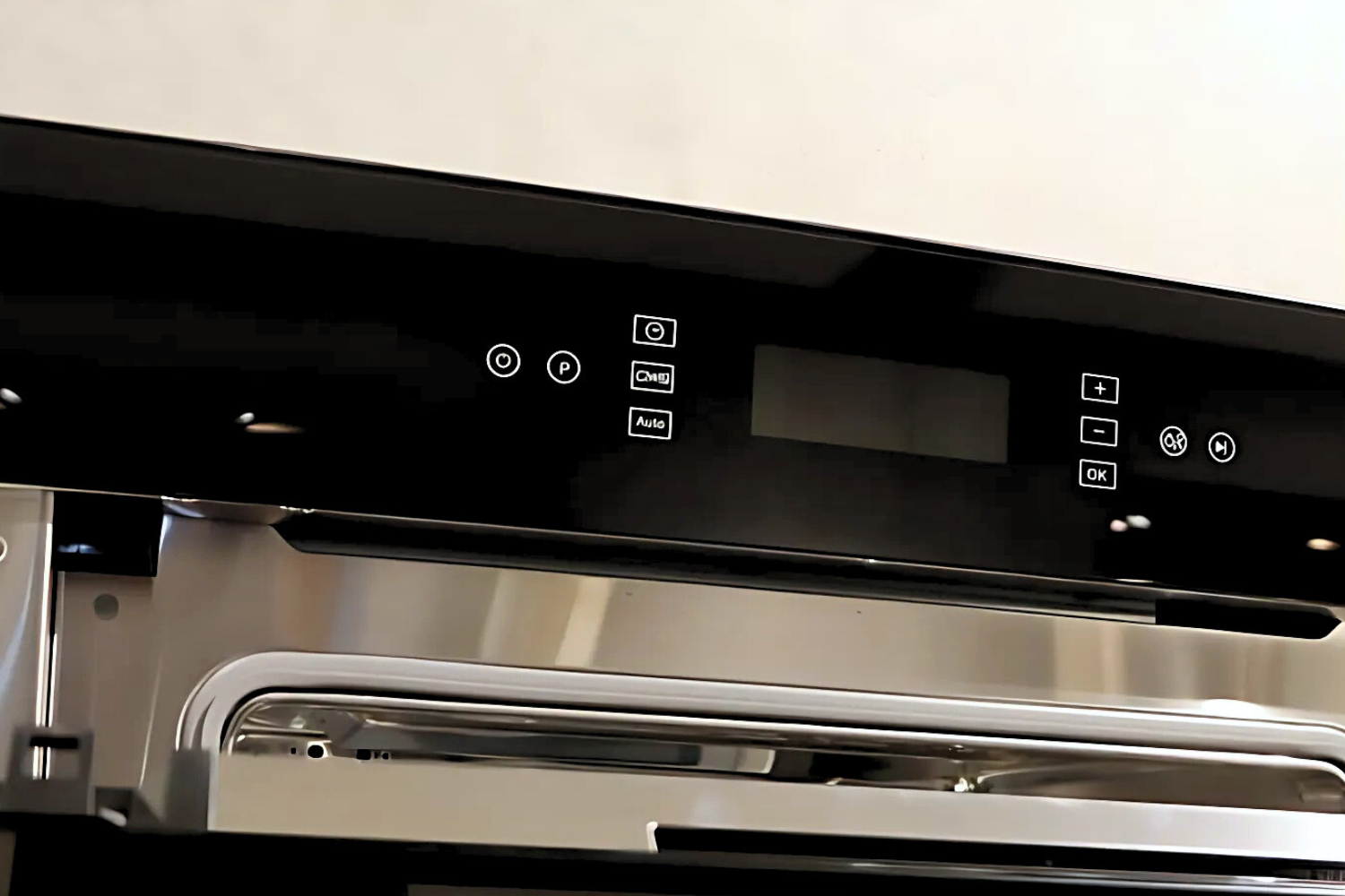 Lò Vi Sóng Có Nướng Malloca MW-40CP | Không Đĩa Quay 40 Lít