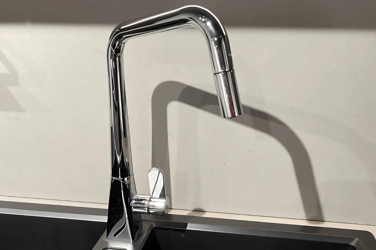 Vòi Rửa Bát Nóng Lạnh Dây Rút Hafele HT20-CH1P241 (570.82.220) | Đồng thau mạ Chrome