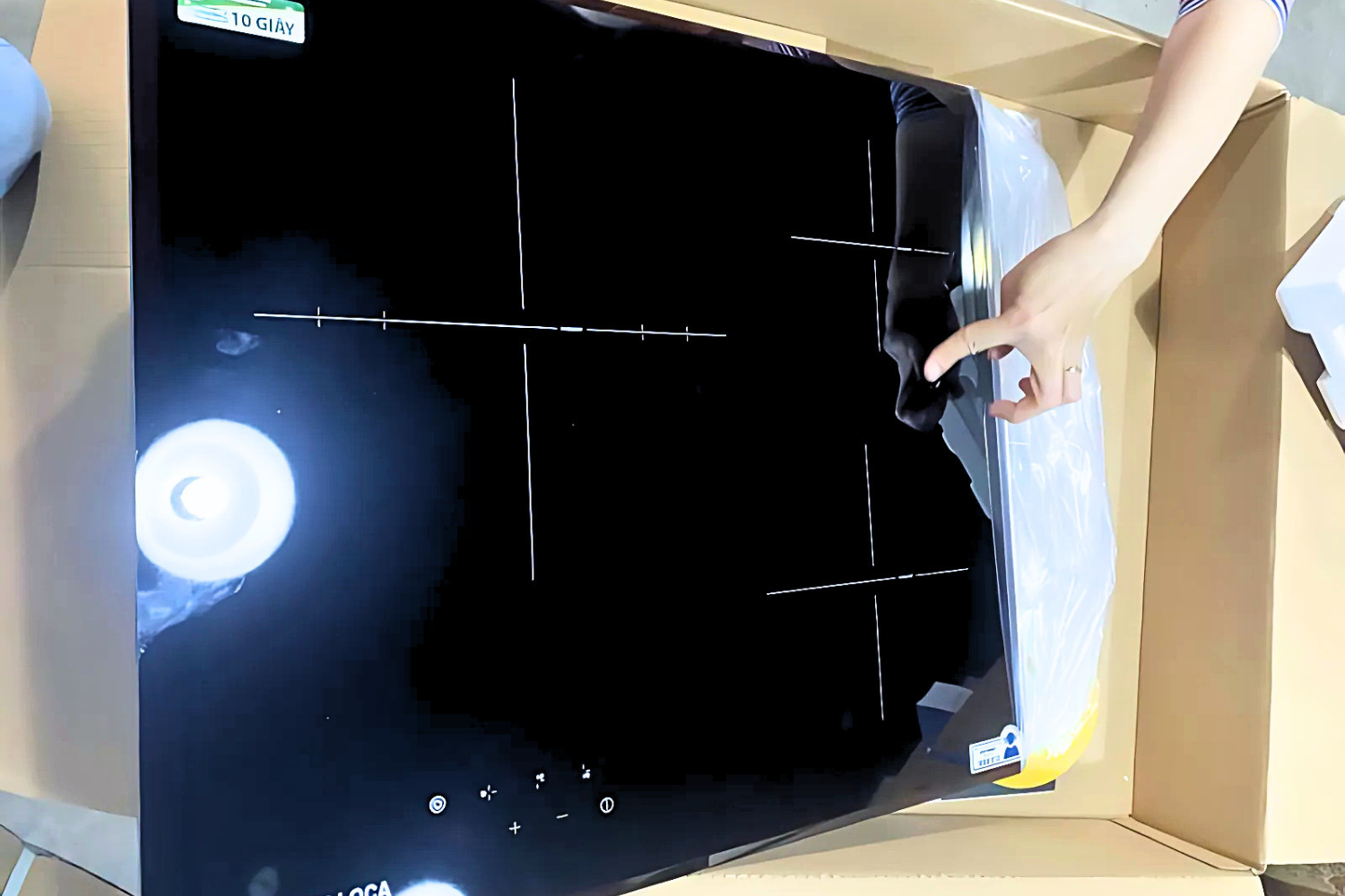 Bếp hồng ngoại Malloca MR 593