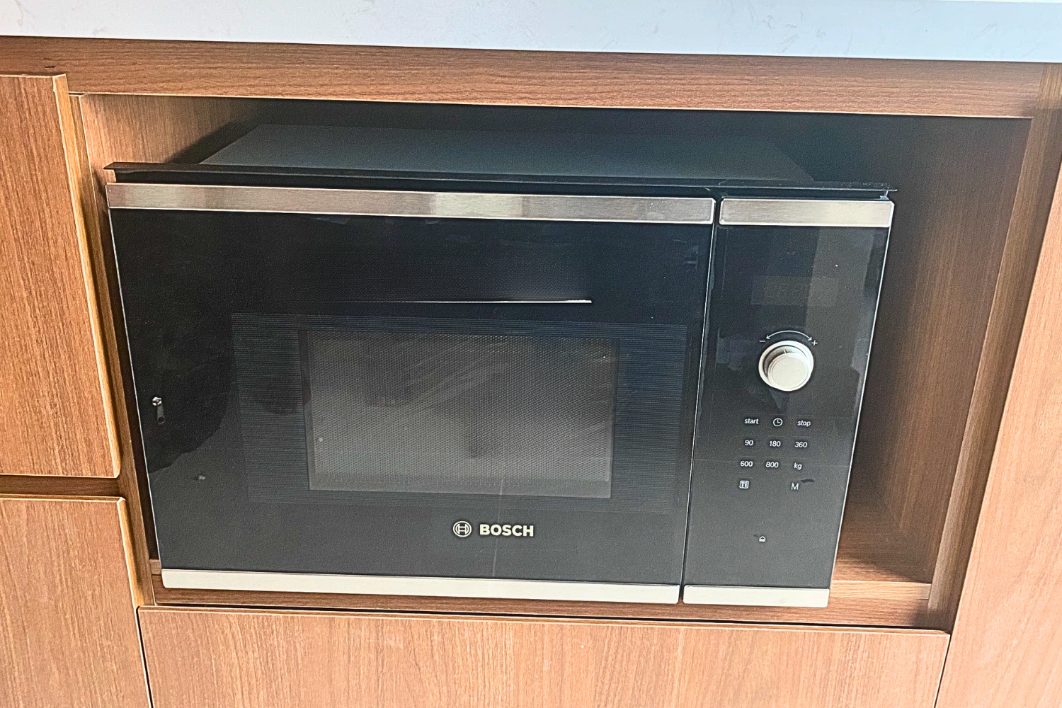 Lò Vi Sóng Có Nướng Bosch BEL554MS0B Series 6 | Lắp Âm 25 Lít