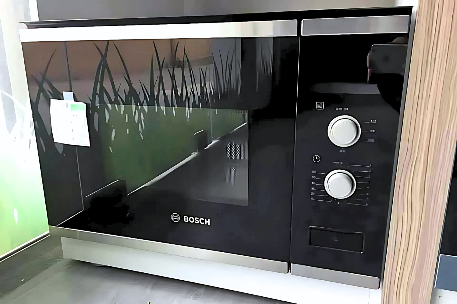 Lò Vi Sóng Âm Tủ Bosch BFL520MS0 Series 4 | Dung Tích 20 Lít