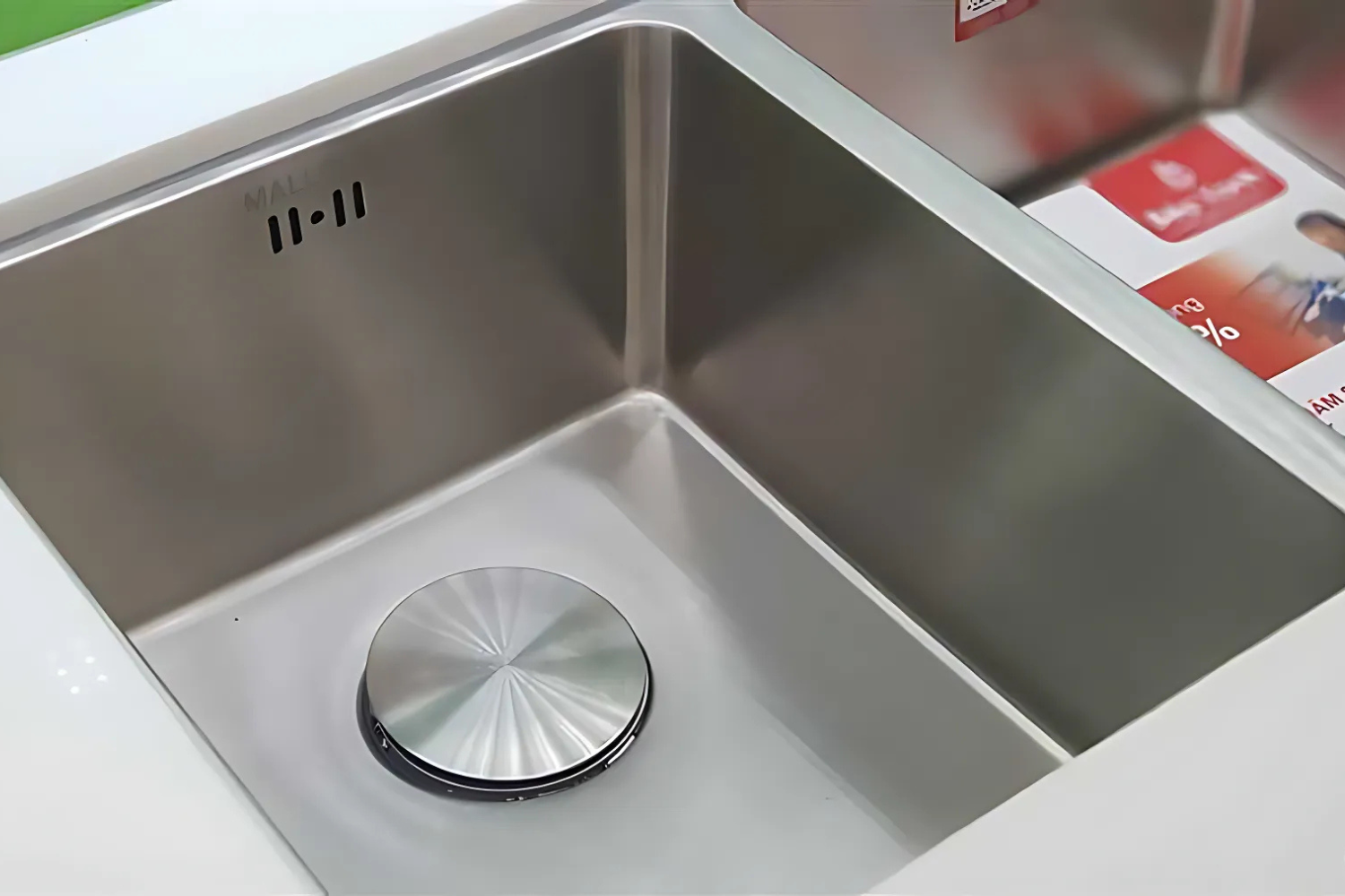 Chậu Rửa Bát 2 Hố Inox 304 Malloca MS 6081