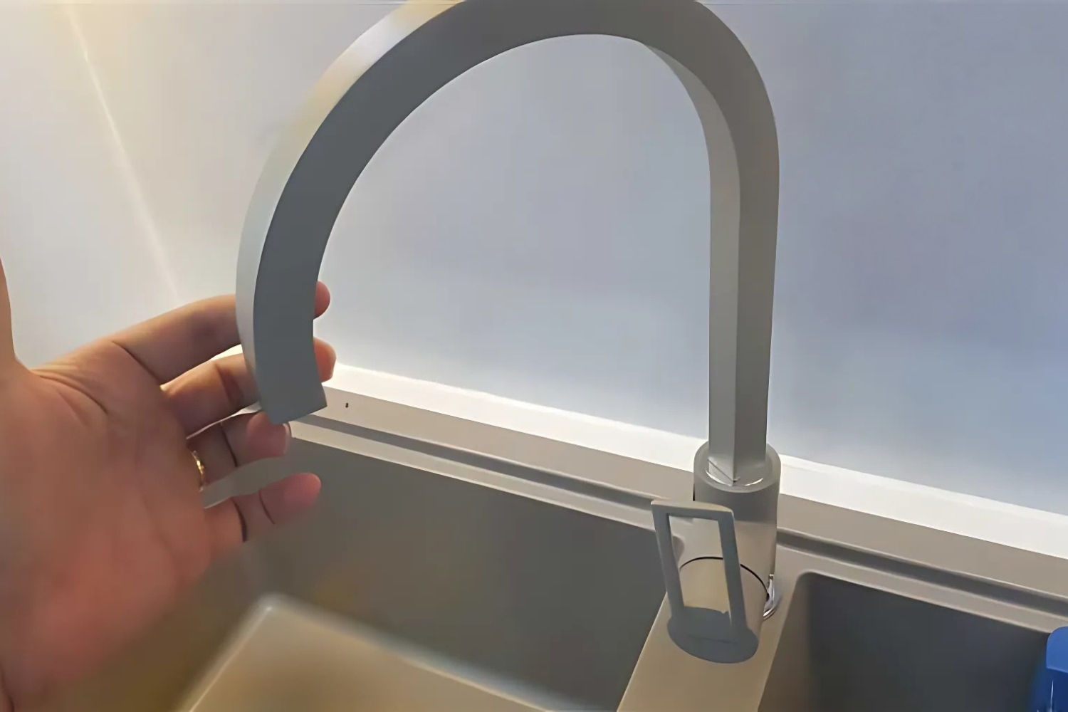 Vòi Rửa Bát Nóng Lạnh Malloca MF-043 | Đồng Thau Sơn Giả Đá, Màu Đất