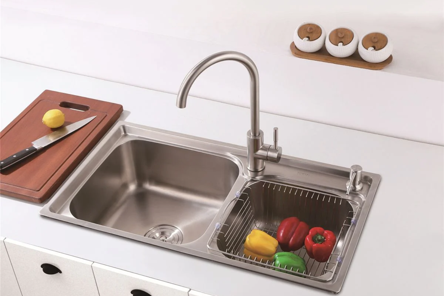 Vòi Rửa Bát Nóng Lạnh Dây Rút Eurosun SKYLAND S-K025S | Inox 304