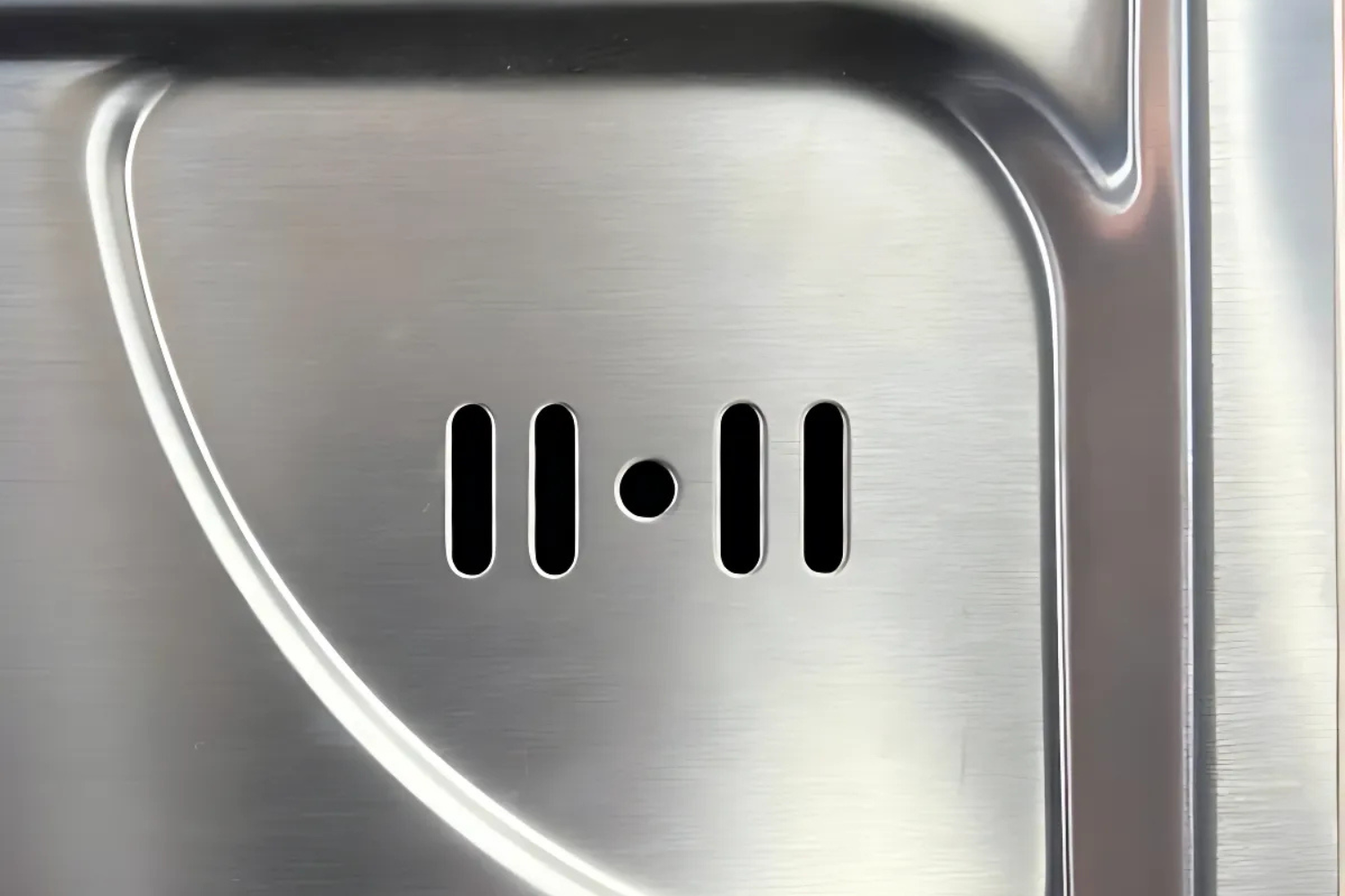 Máy Rửa Bát 2 Hố Inox 304 Malloca MS 8816 N