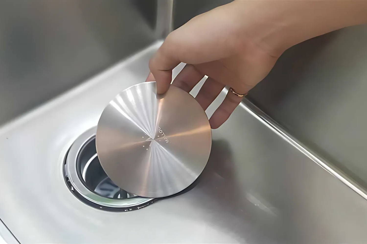 Chậu Rửa Bát 2 Hố Inox 304 Malloca MS 6081