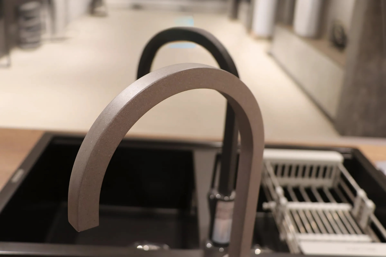 Vòi Rửa Bát Nóng Lạnh Malloca MF-073 | Đồng Thau Sơn Giả Đá, Màu Xám