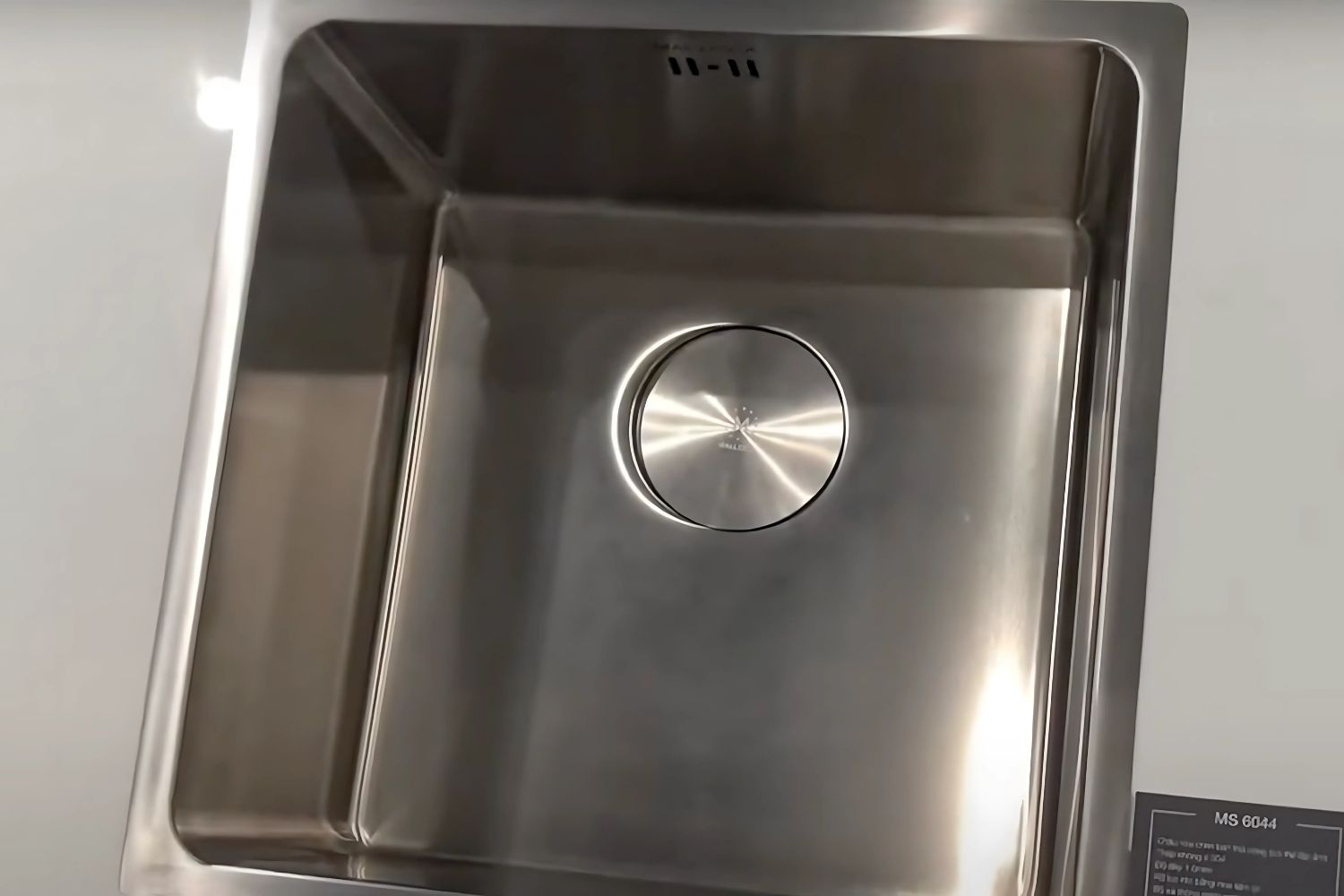 Chậu Rửa Bát 1 Hố Inox 304 Malloca MS 6044