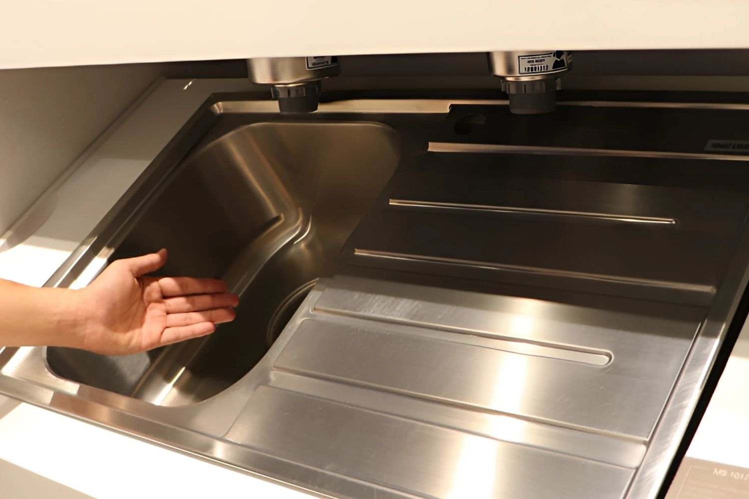 Chậu Rửa Bát 1 Hố Inox 304 Malloca MS 1017 NEW (ECO)