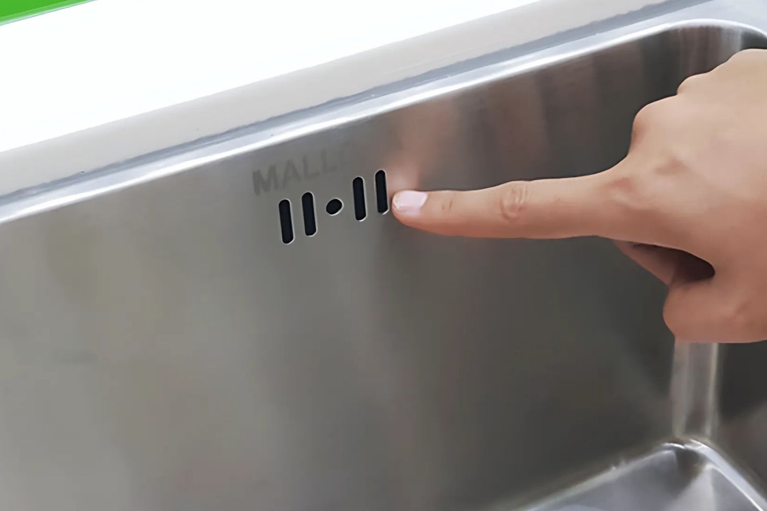 Chậu Rửa Bát 2 Hố Inox 304 Malloca MS 6075