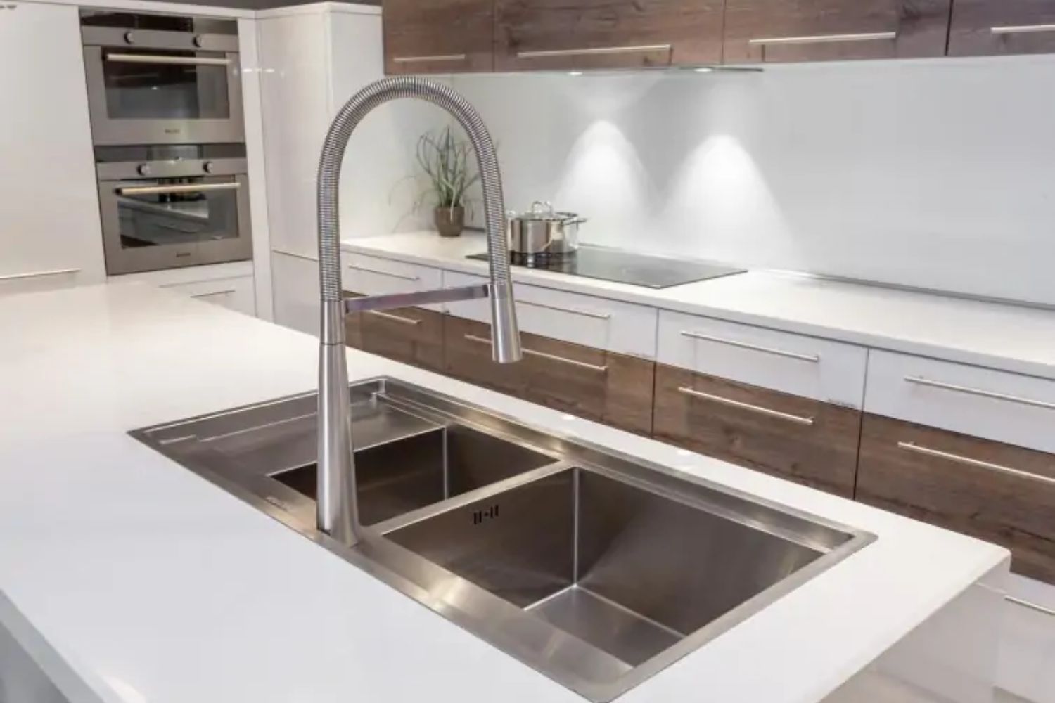 Chậu Rửa Bát 2 Hố Inox 304 Malloca MS 6305T