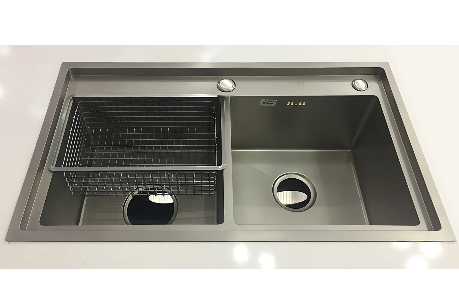 Chậu Rửa Bát 2 Hố Inox 304 Eurosun SKYLAND HANDMADE EU-8246HS