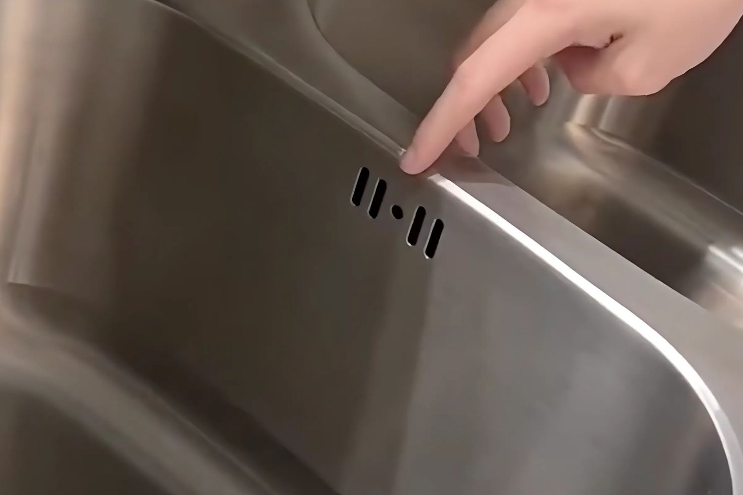 Chậu Rửa Bát 2 Hố Inox 304 Malloca MS 1011 NEW (ECO)