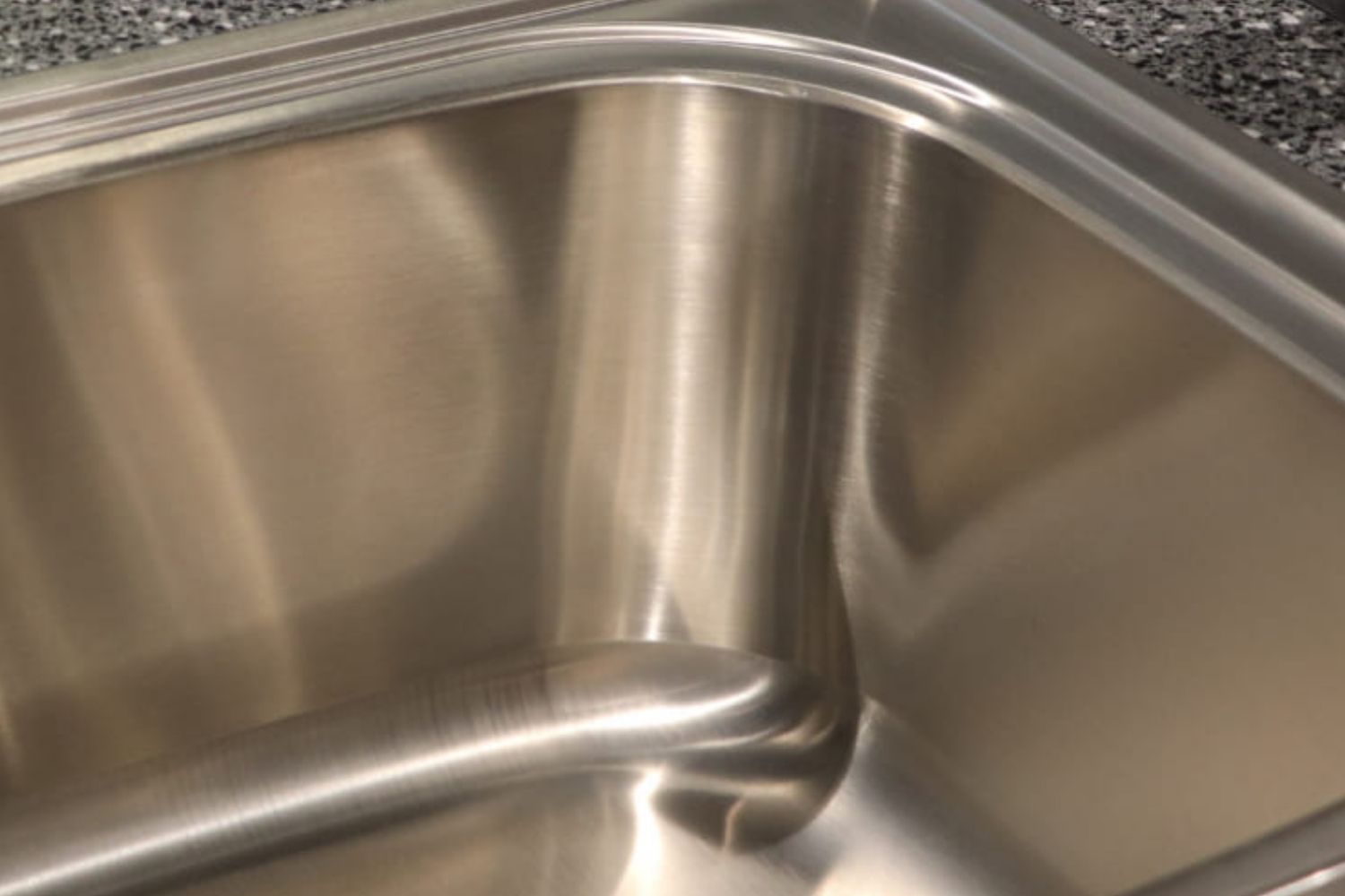 Chậu Rửa Bát 2 Hố Inox 304 Malloca MS 1024