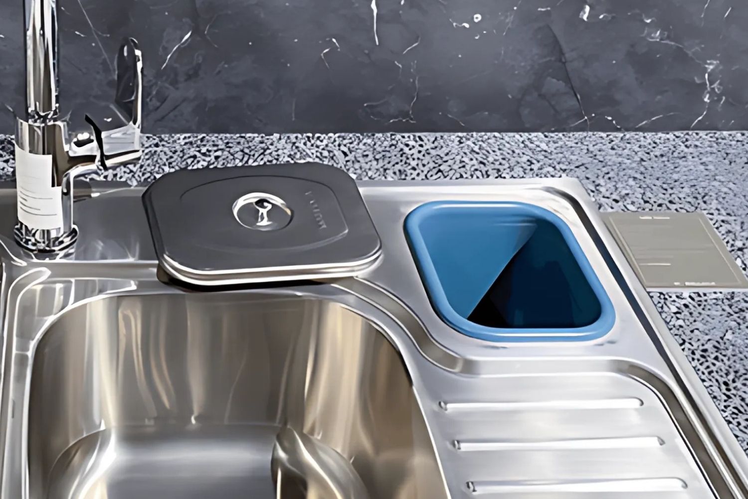 Chậu Rửa Bát 2 Hố Inox 304 Malloca MS 1024