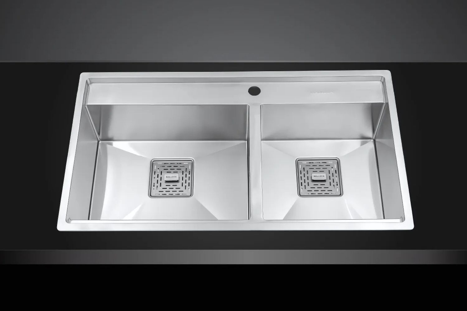 Chậu Rửa Bát 2 Hố Inox 304 Malloca MS 6304 ST