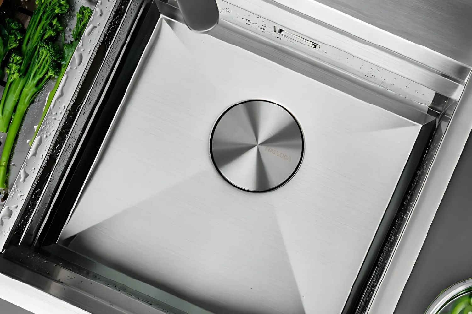 Chậu Rửa Bát 2 Hố Inox 304 Malloca Slide MS 862