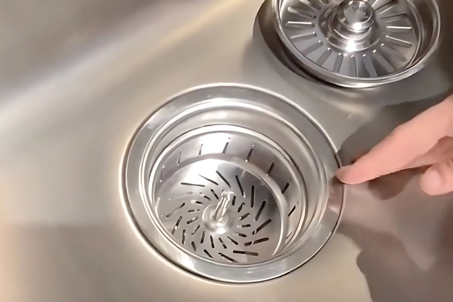 Chậu Rửa Chén 1 Hố Inox 304 Malloca MS 1022D