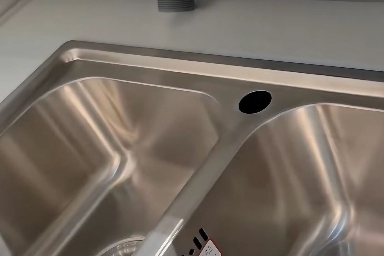 Chậu Rửa Chén 2 Hố Inox 304 Malloca MS 2076E (ECO)