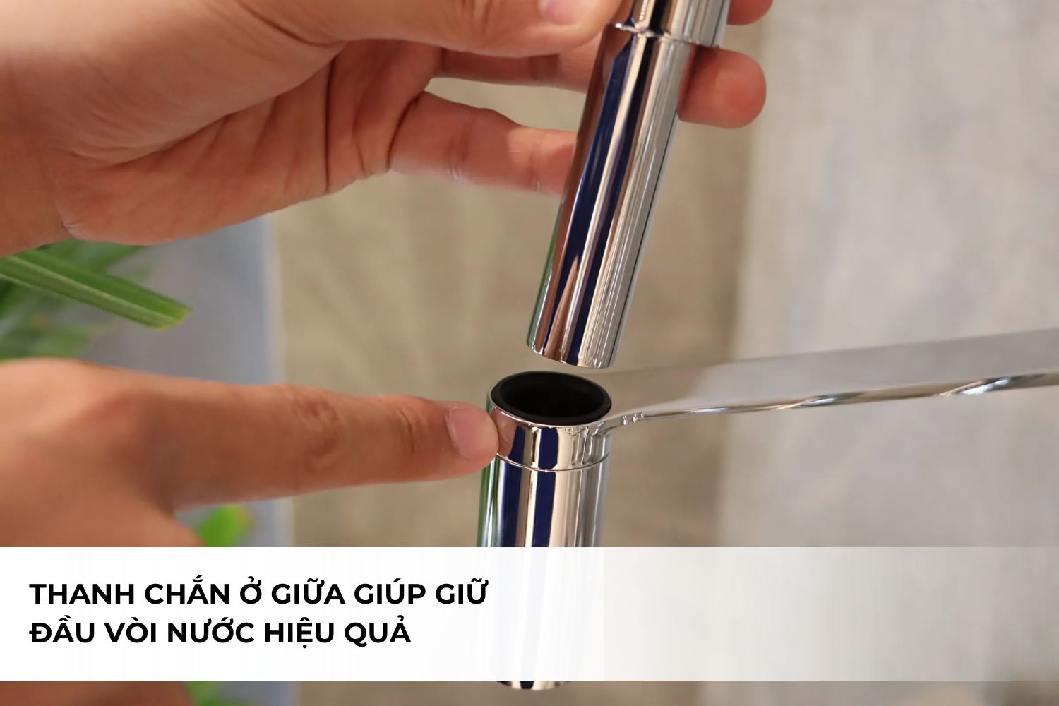 Vòi Rửa Bát Nóng Lạnh Malloca K081C | Đồng Thau Mạ Chrome, Dây Silicone