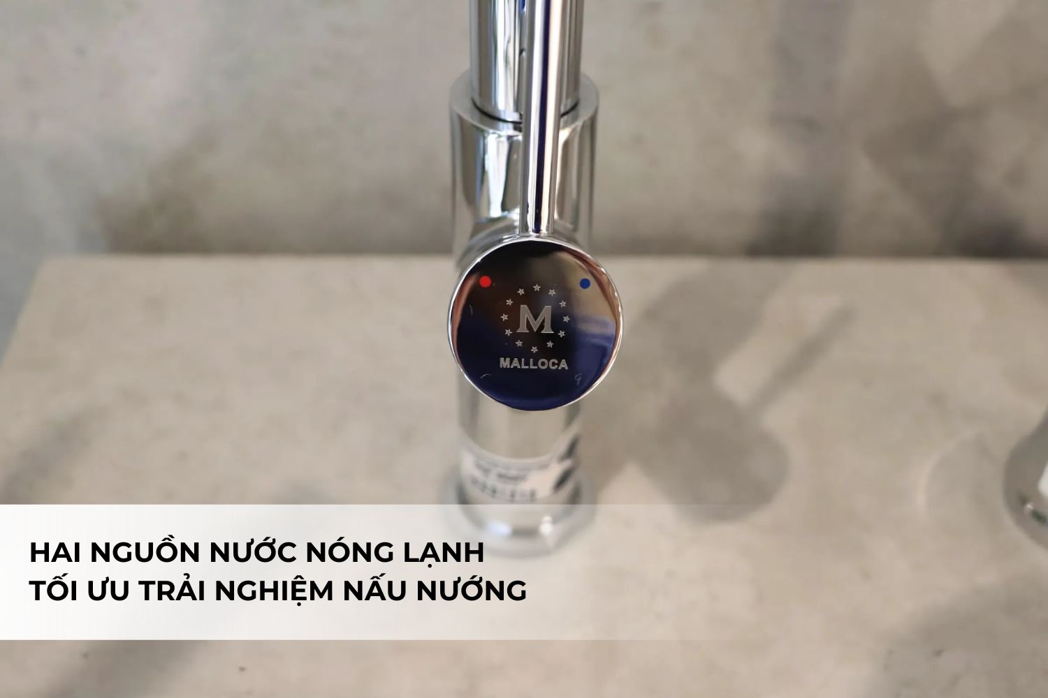 Vòi Rửa Bát Nóng Lạnh Malloca K081C | Đồng Thau Mạ Chrome, Dây Silicone
