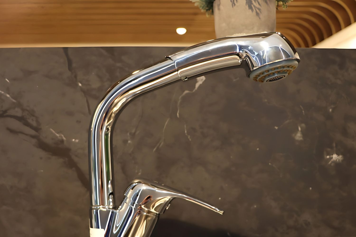 Vòi Rửa Bát Nóng Lạnh Dây Rút Malloca K140 | Đồng Thau Mạ Chrome