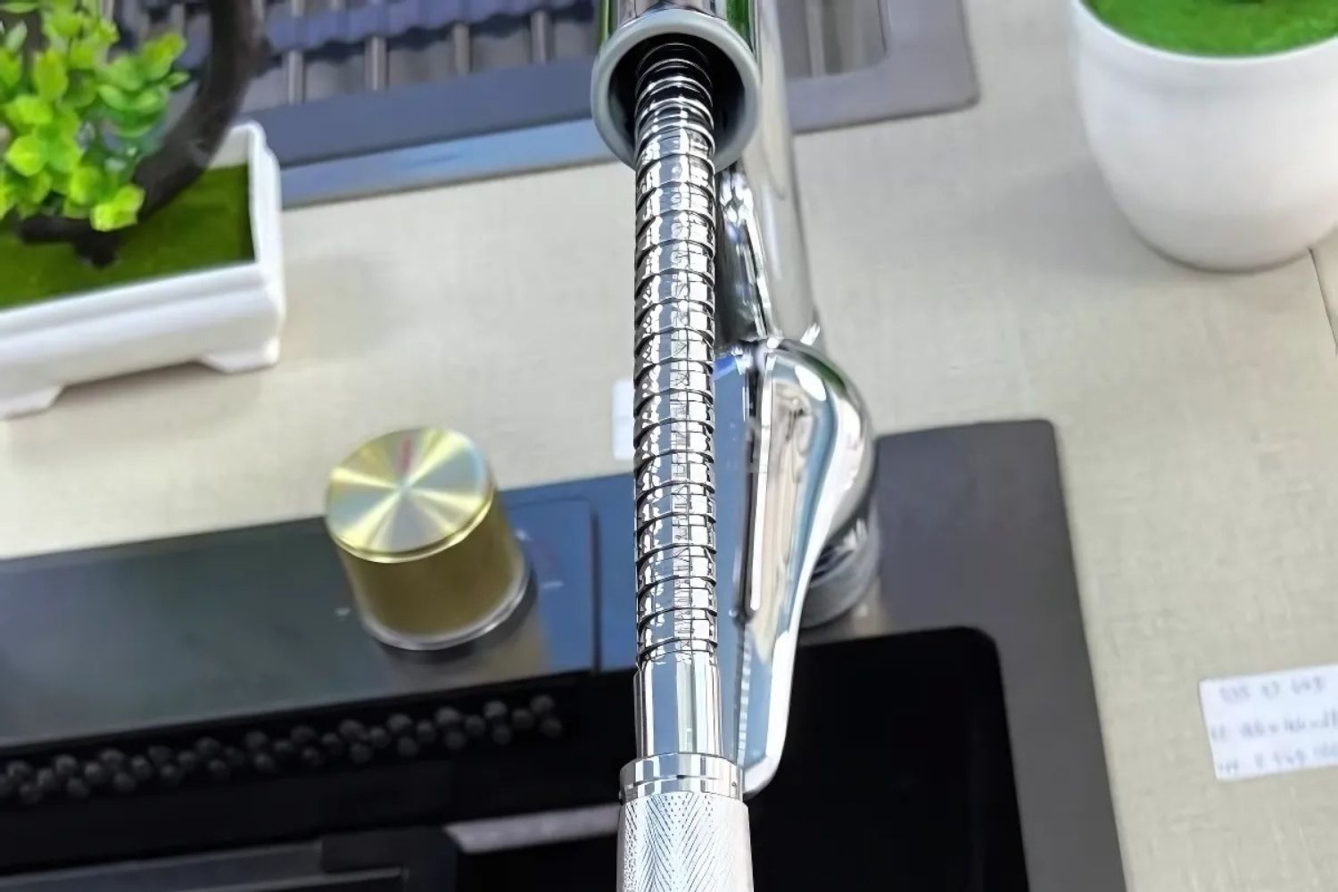 Vòi Rửa Bát Nóng Lạnh Dây Rút Malloca K140 | Đồng Thau Mạ Chrome