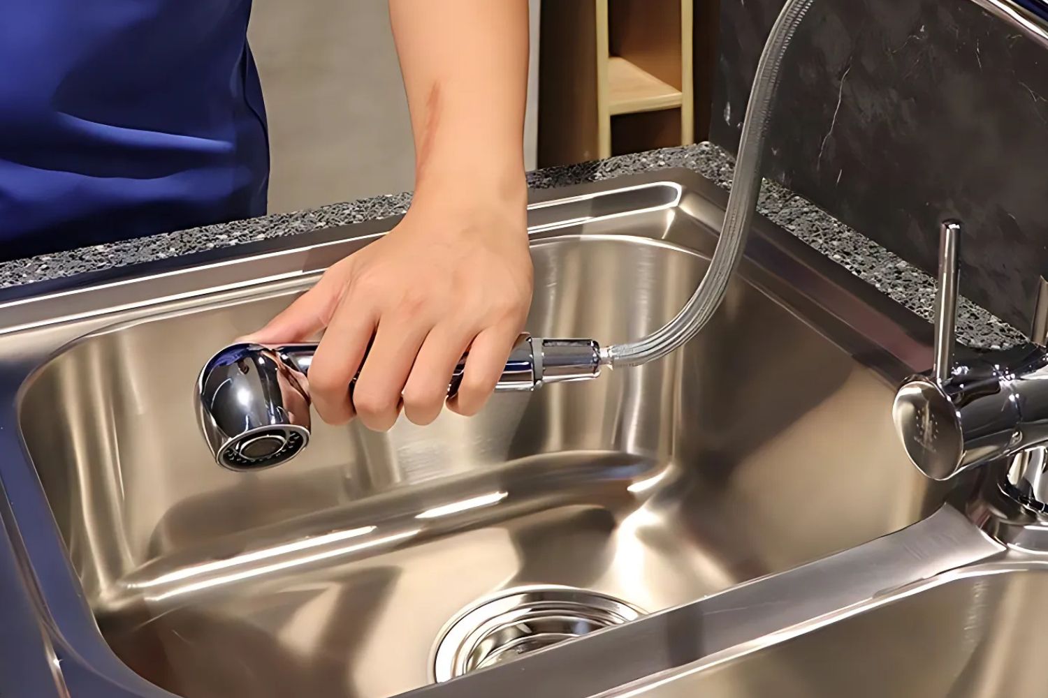 Vòi Rửa Bát Nóng Lạnh Dây Rút Malloca K119N9 | Đồng Thau Mạ Chrome