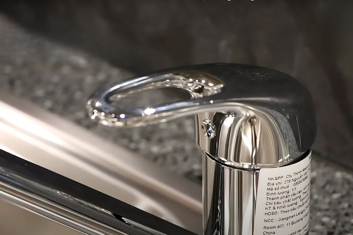 Vòi Rửa Bát Nóng Lạnh Malloca K120N | Đồng Thau Mạ Chrome