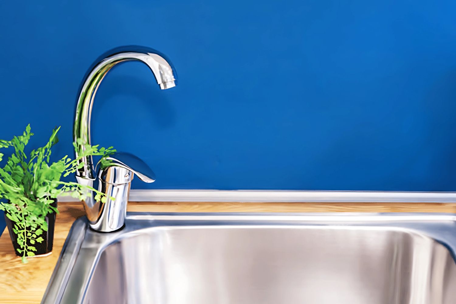 Vòi Rửa Bát Nóng Lạnh Malloca K121N | Đồng Thau Mạ Chrome